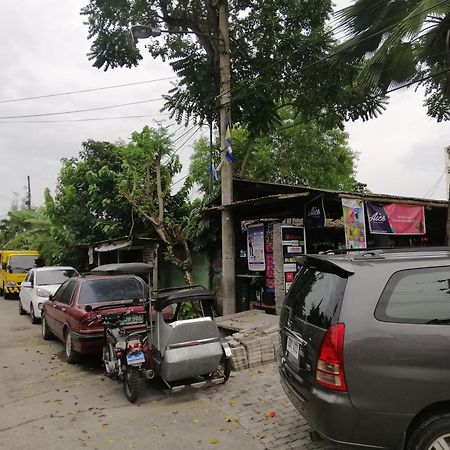 Katrina'S Dorm Hostel Tarlac City Bagian luar foto