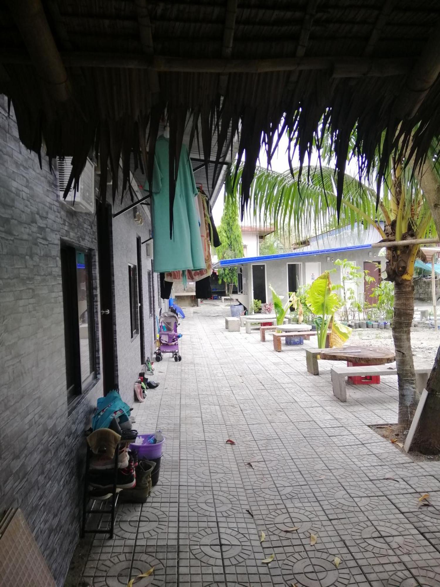 Katrina'S Dorm Hostel Tarlac City Bagian luar foto
